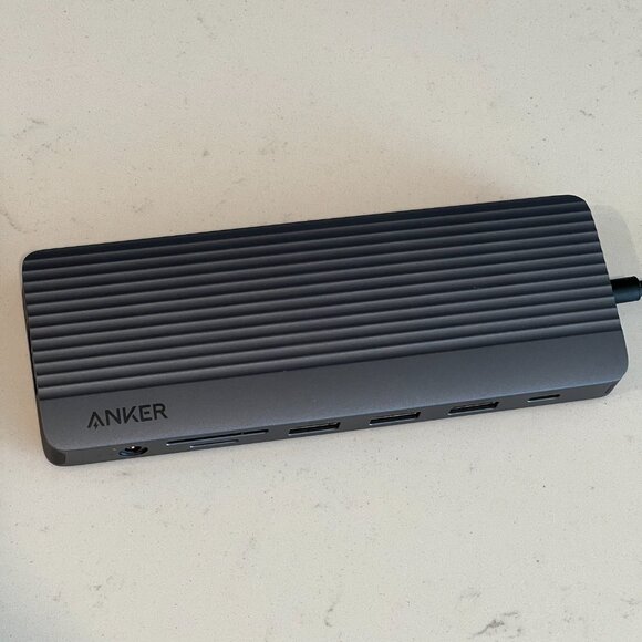 Anker 14-in-1 USB C Hub Laptop Docking Station Triple Display 4K HDMI 1080P VGA - Picture 2 of 14